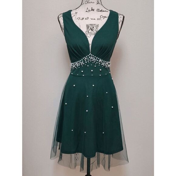 π Pearl Beaded Mesh Overlay Sleeveless A-line Elegant Green Dress SIZE LβNEW - Picture 6 of 16